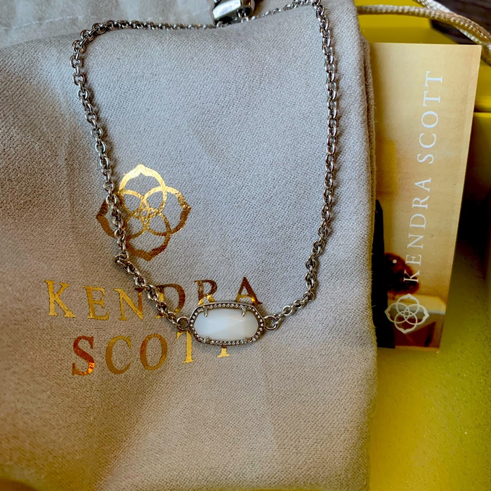 Kendra Scott Elaina Silver Adjustable Chain Bracelet in Ivory Pearl - Picture 1 of 2